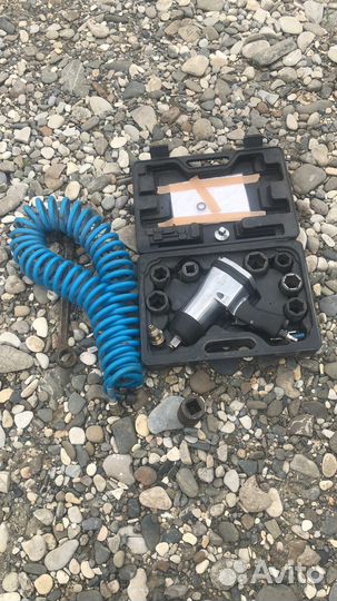 Гайковерт пневматический