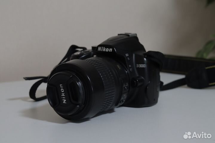Зеркальный фотоаппарат Nikon D3000