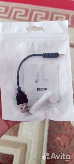 Беспроводной наушник