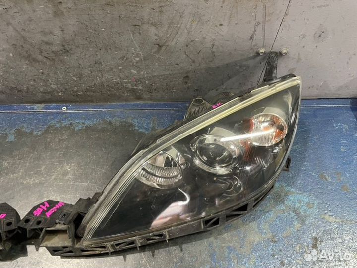 Фары комплект Mazda 3 BK hatchback