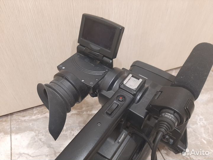 Видекамера Sony HXR-MC1500p