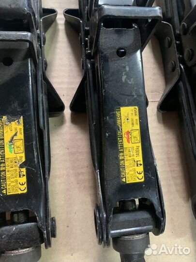 Домкраты 1500кг японские