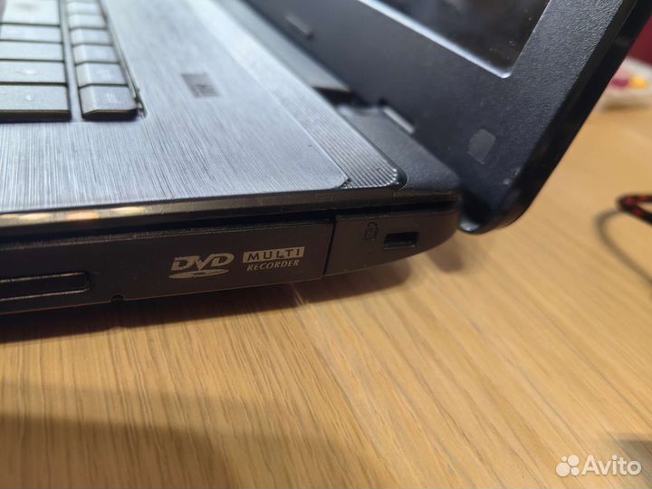 Ноутбук asus X75V