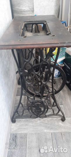 Швейная машинка Зингер антикварная