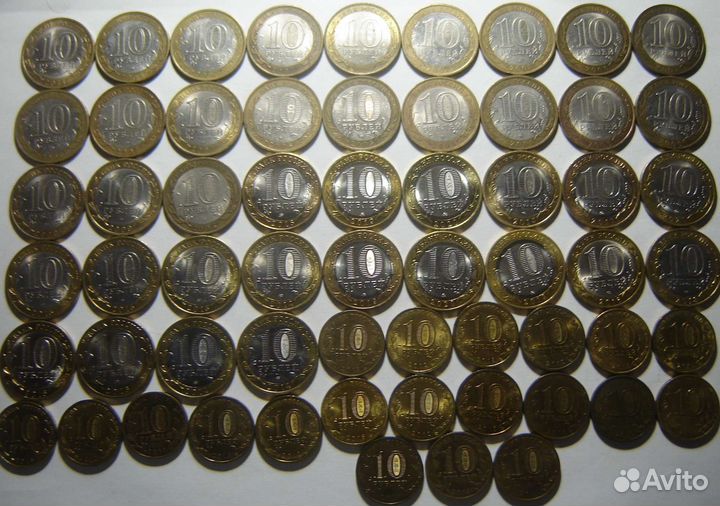 60 юбилейных монет в альбоме