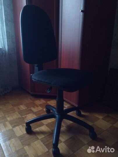 Компьютерный стул