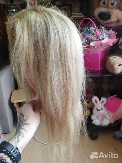 Парик из натуральных волос блонд