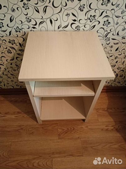 Тумба прикроватная