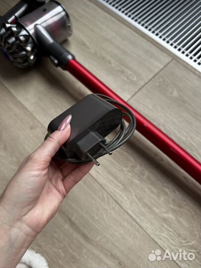 Беспроводной пылесос Dyson v6
