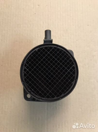 Расходомер воздуха Tiguan/Passat B6 2.0TDI