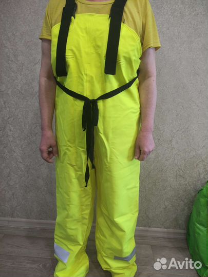 Костюм ветровлагозащитный