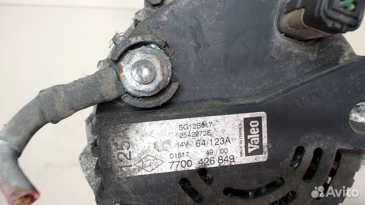 Генератор Opel Movano, 2001