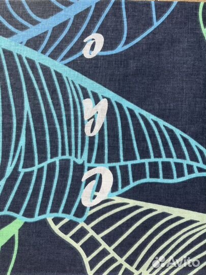 Ткань бязь, синяя с цветными листьями