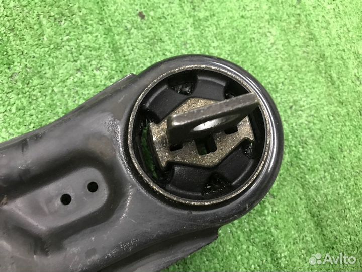 Продольный рычаг задний правый Mercedes-Benz