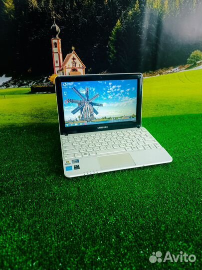 Шустрый нетбук Samsung для учёбы и работы