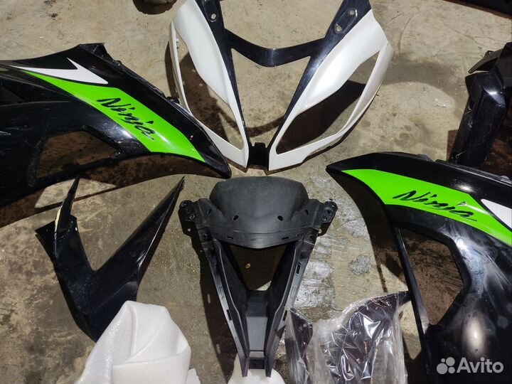 Kawasaki Ninja zx6r пластик