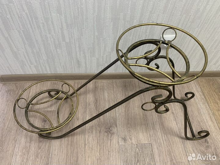 Подставка для цветов напольная металлическая