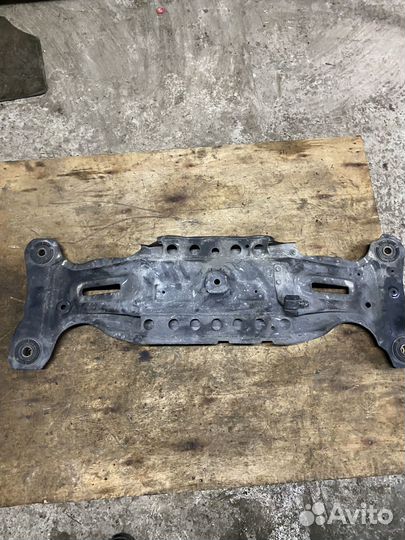 Задний подрамник 50 Тойота Кемри