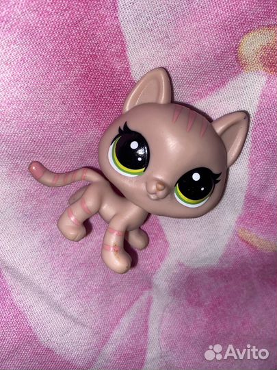 Кошка стоячка Littlest pet shop LPS Лпс Нк