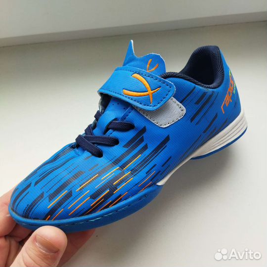 Детские футбольные бутсы 31 размер