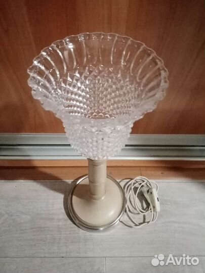 Светильник (торшер)