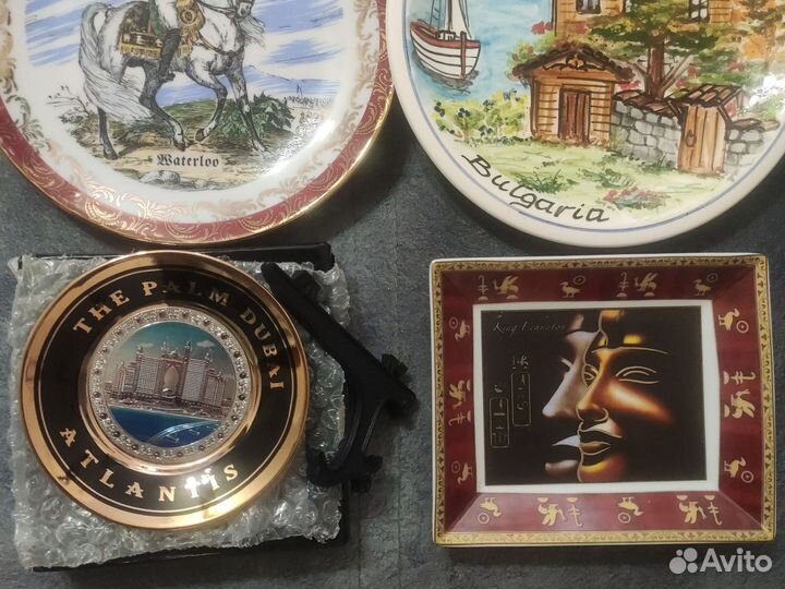 Коллекционные тарелки и фигурки