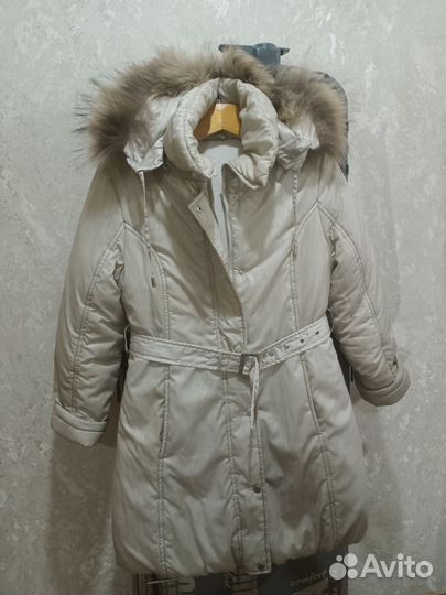 Продам зимнее пальто для девочки