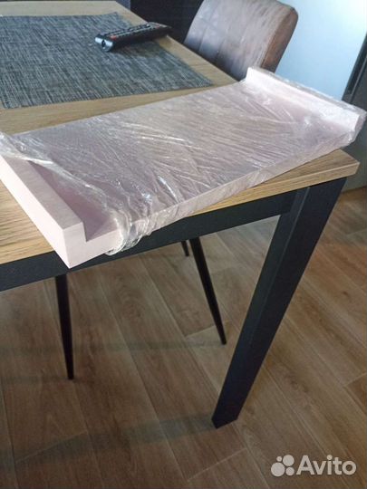 Полочка деревянная