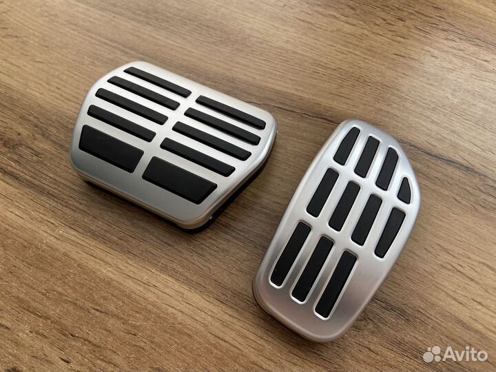 Оригинальные Sport накладки на педали Renault