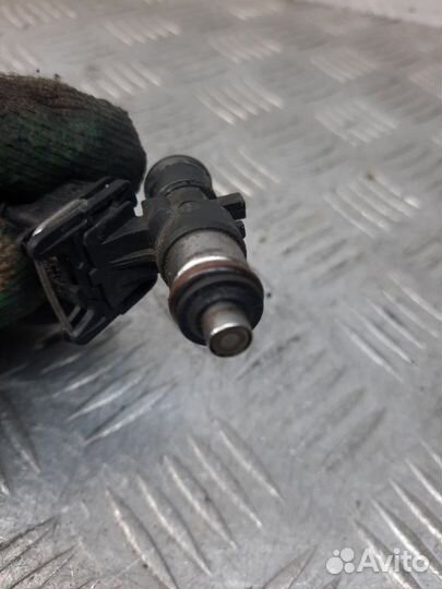 Форсунка Renault Kangoo минивэн 1.2 D4F730 2004