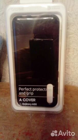 Чехол на телефон