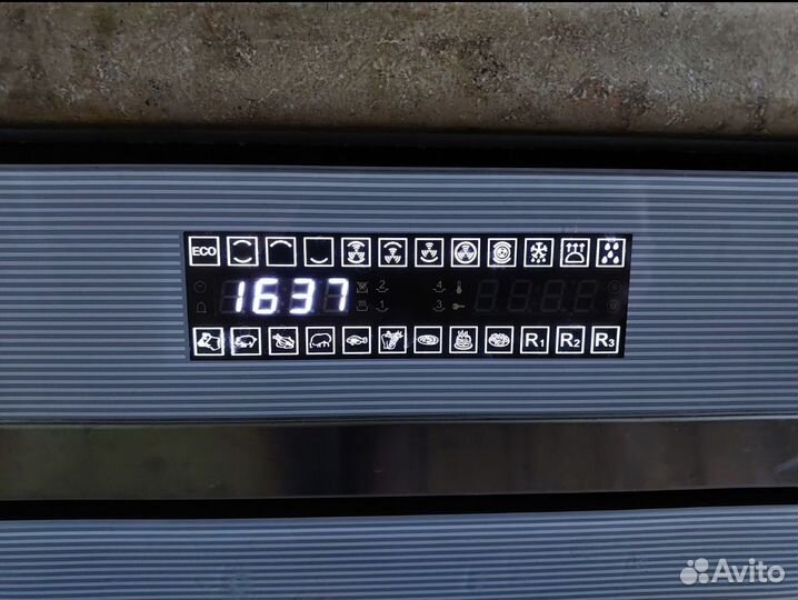 Духовой шкаф Smeg SC112B-8