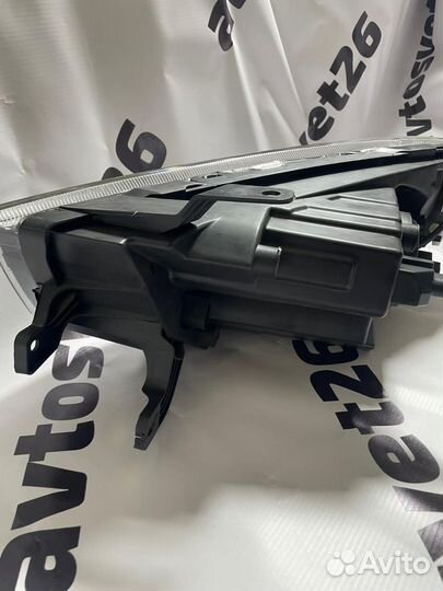 LADA Granta FL 18- Фара правая