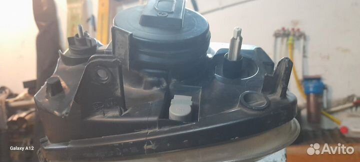 Фара передняя левая Renault Kangoo