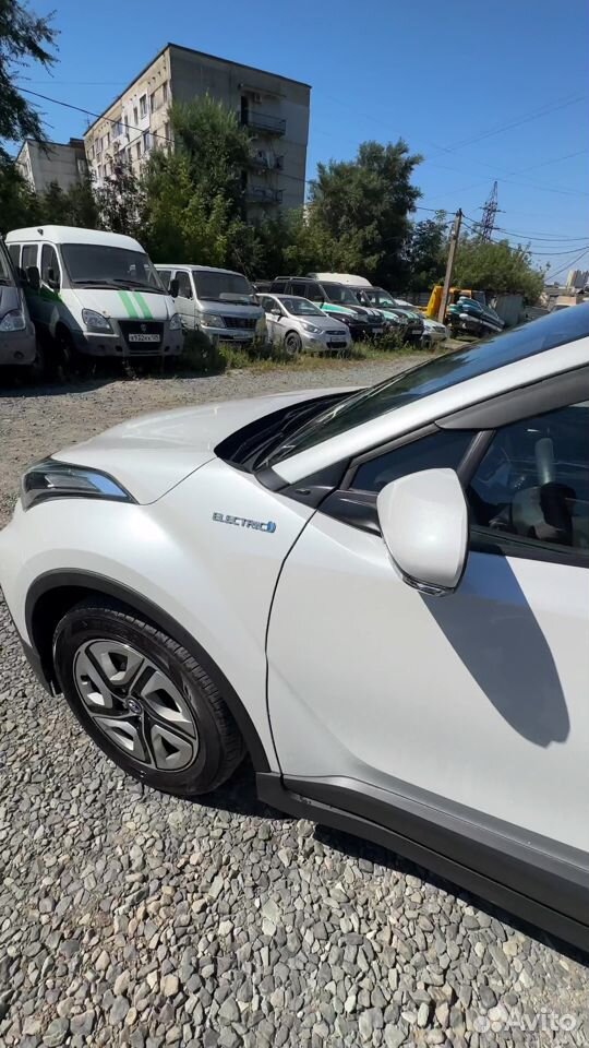 Toyota C-HR AT, 2022, 13 000 км