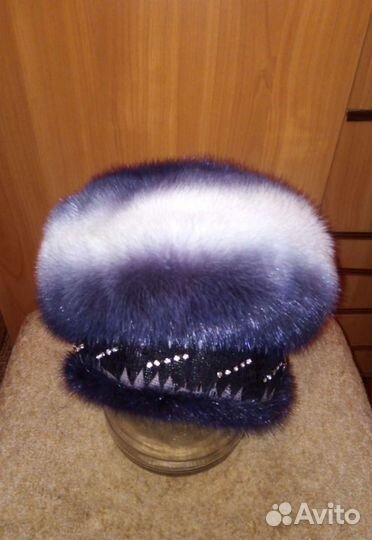 Шапка берет норковый