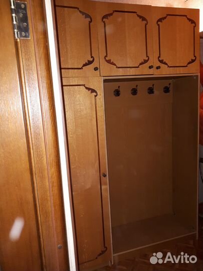 Шкаф для прихожей