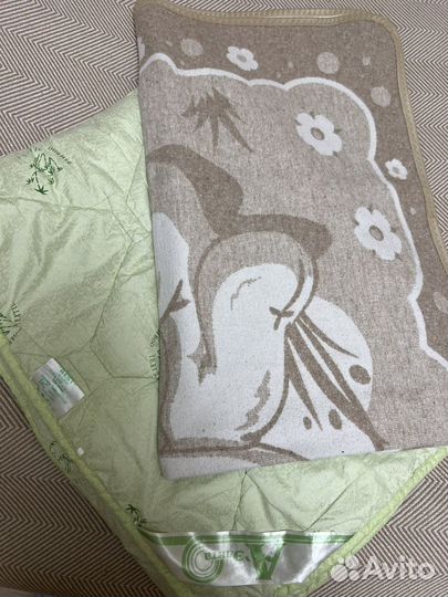 Одеялко в кроватку 2 штуки