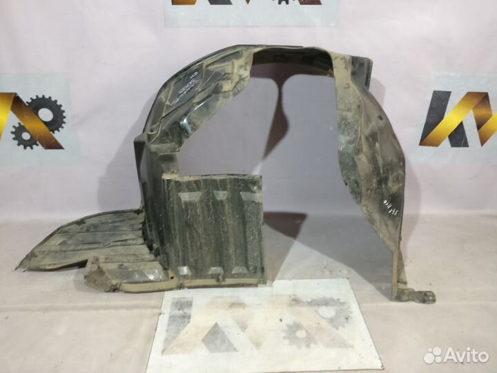 Сузуки Витара 2015- Подкрылок правый перед