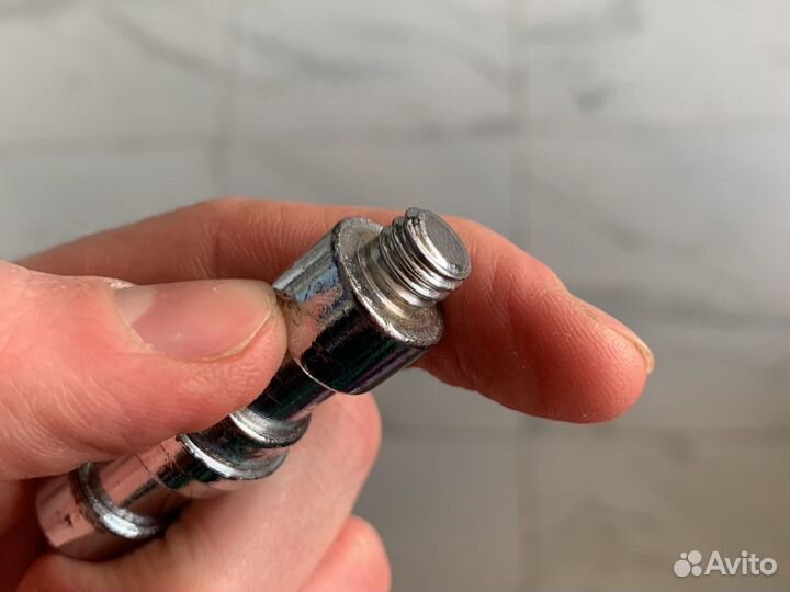 Палец для стоек фото