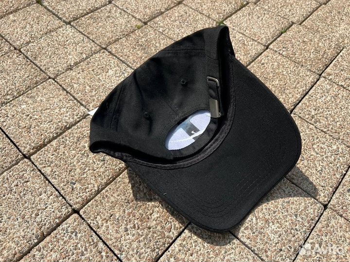 Кепка новая