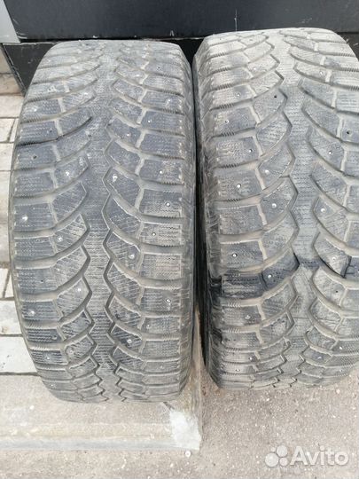 Bridgestone Blizzak Spike-01 235/60 R16 82ZR