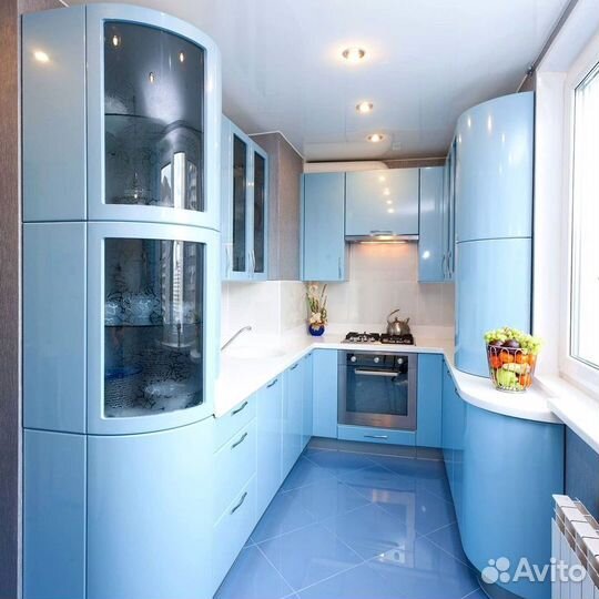 Кухня в потолок на заказ