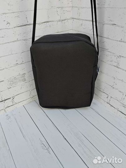 Сумка через плечо Nike SB