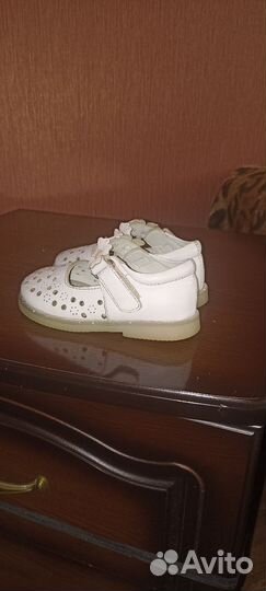 Сандалии для девочки