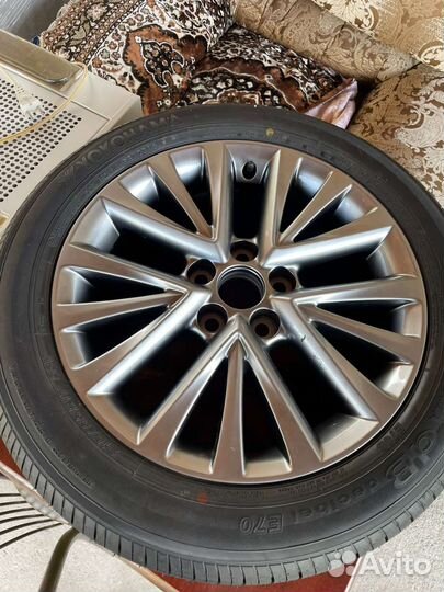 R17 Yokohama W.Drive V901 215/55, PCD 5x115 DIA 54