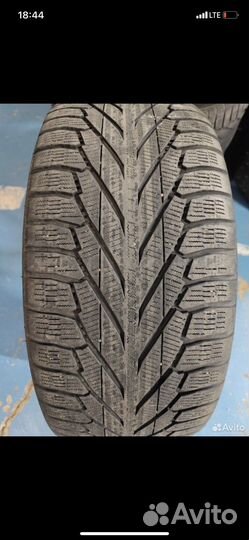 Nokian Tyres Hakkapeliitta R SUV 275/45 R20
