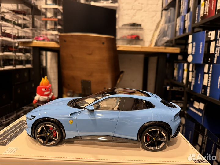 Ferrari Purosangue 1:18 голубой