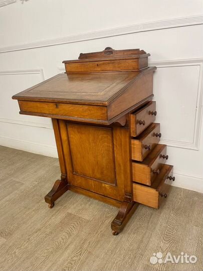 Антикварный рабочий стол