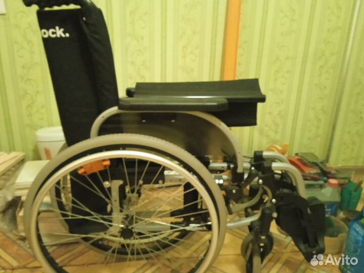 Продам кресло-коляску